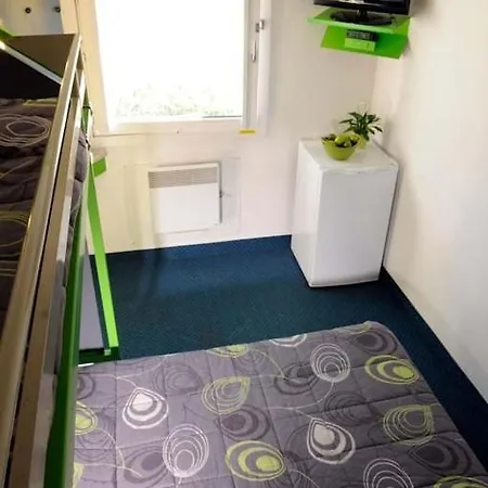 Lemon Hotel
