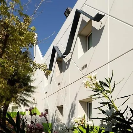 Lemon Hotel Le Coteau