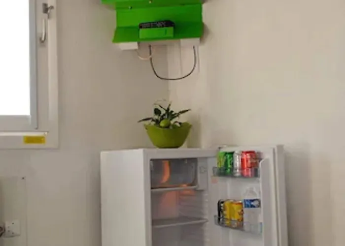 Lemon Hotel